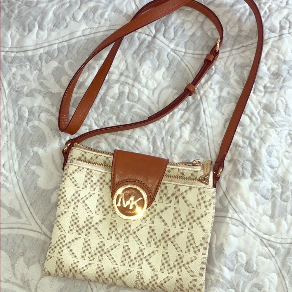 Michael Kors Crossbody